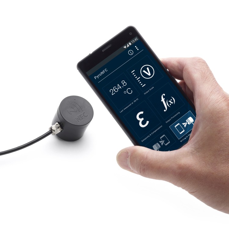 Sensor de temperatura infrarrojo pequeño y de bajo costo con configuración de teléfono inteligente - PYRONFC